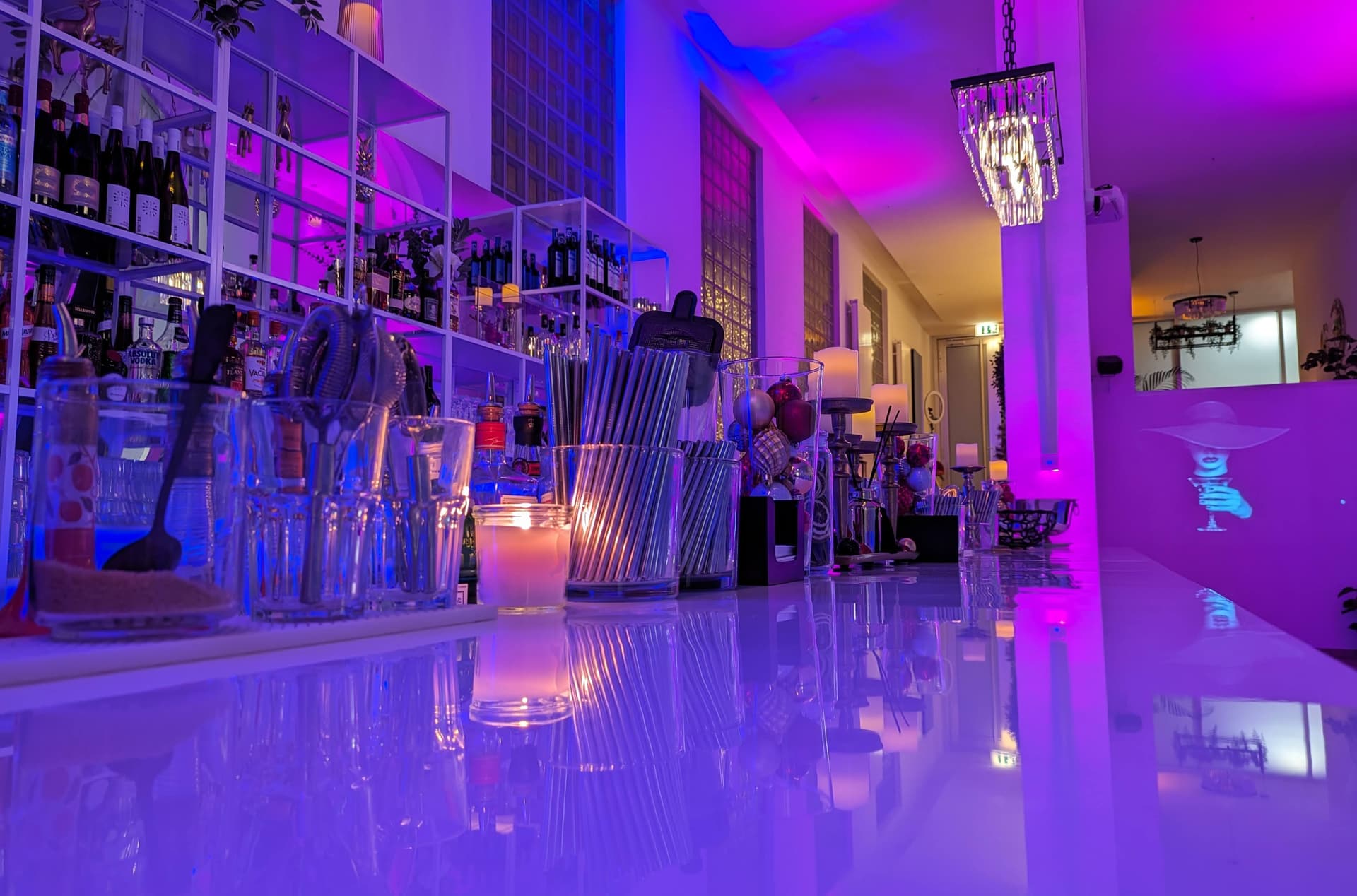 Lassen Sie den Feierabend bei außergewöhnlichen Drinks in der Vivont Berlin Eventlocation ausklingen!