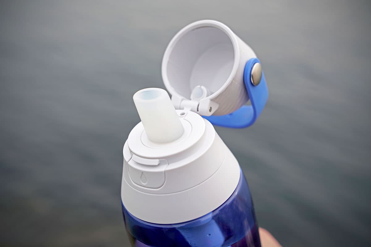 So einfach geht’s: Trinkflasche personalisiert online designen