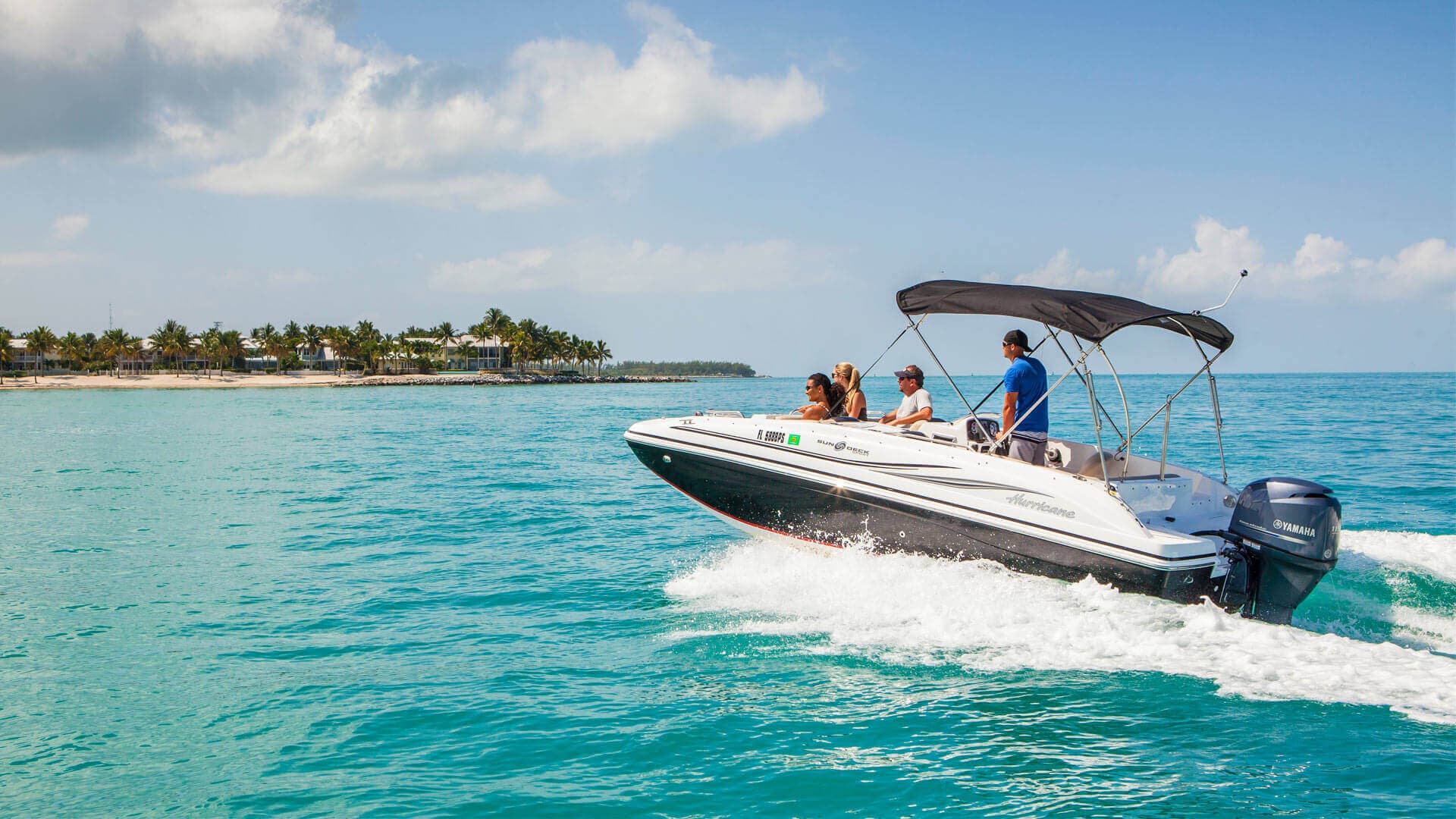 Atemberaubende Meereslandschaften entdecken mit Yachtcharter in Griechenland