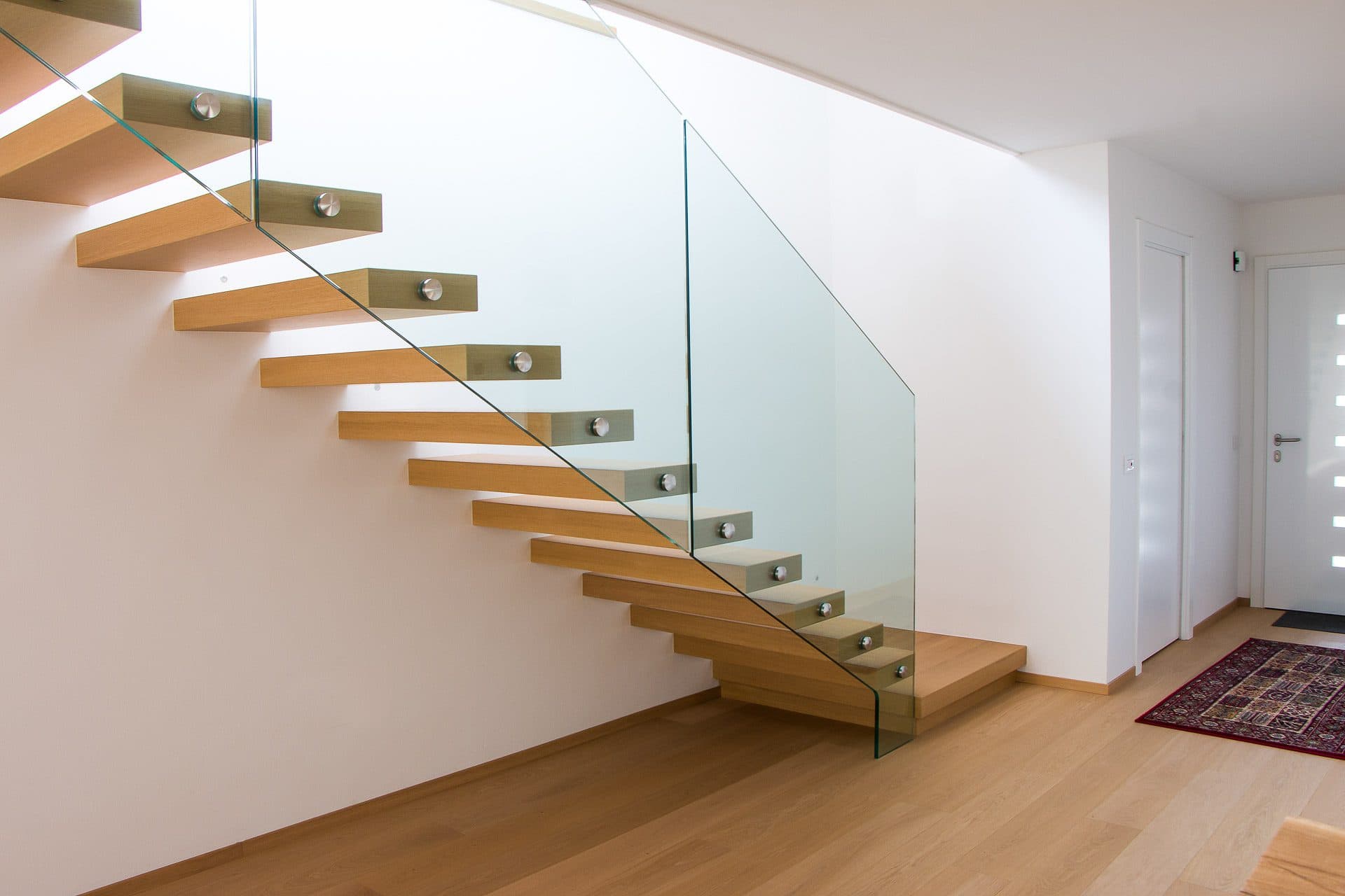 Finden Sie heraus, wie Sie Ihre perfekte Treppe konfigurieren können, um Stil und Funktion zu vereinen