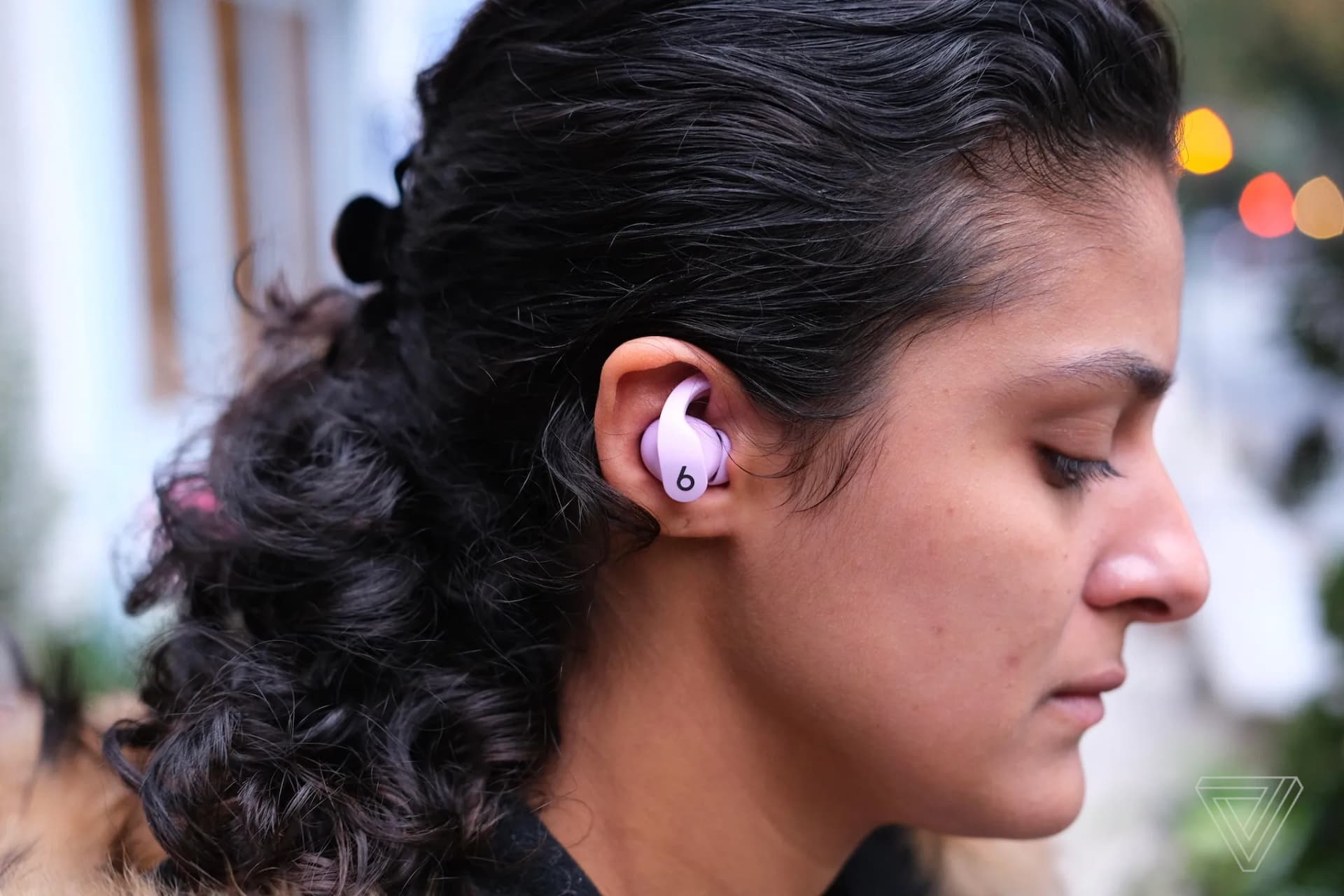 AirPods Pro 2 vs Beats Fit Pro: Apple Earbuds Battle Review